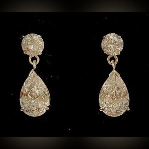 Diamond simulant Silver earrings